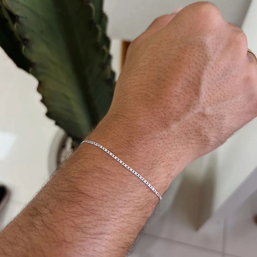 PULSEIRA LACRE COM 1MM DE ESPESSURA. 19CM DE COMPRIMENTO. EM PRATA 925.