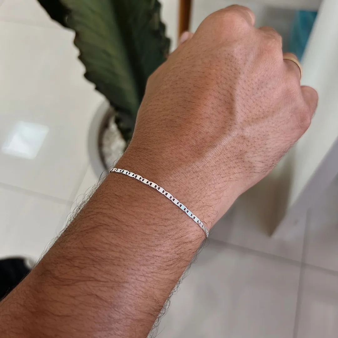 PULSEIRA LACRE COM 2MM DE ESPESSURA. 19CM DE COMPRIMENTO. EM PRATA 925.