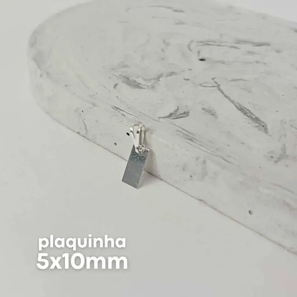 PINGENTE PERSONALIZADO PLAQUINHA RETANGULAR 5X10MM PRATEADO. BANHADO A PRATA.